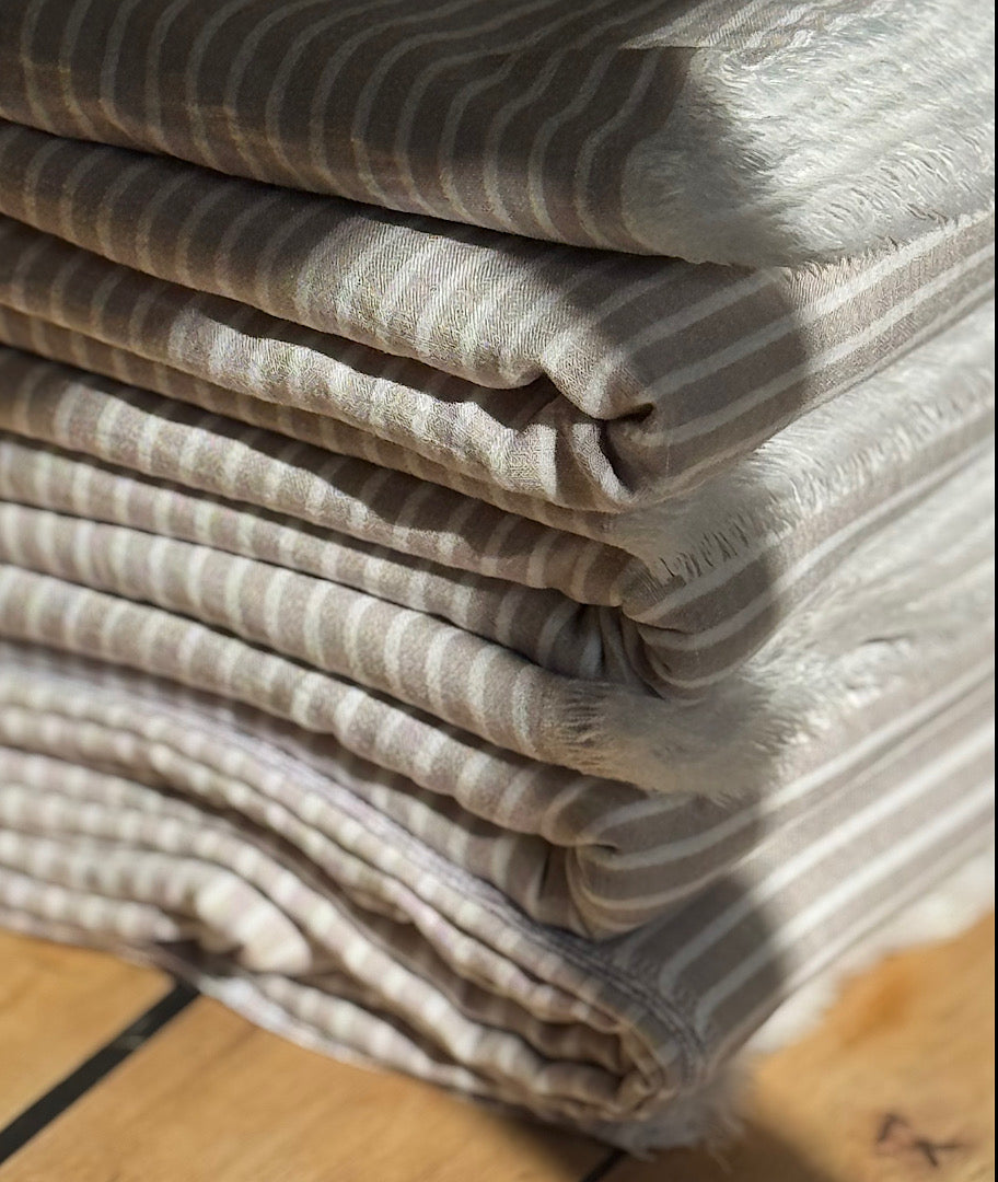 מפת פשתן פסים אוברלוק