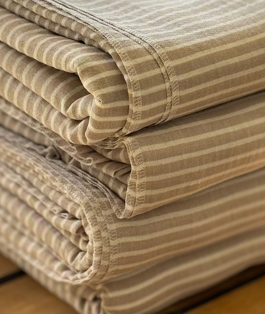 מפת פשתן פסים אוברלוק