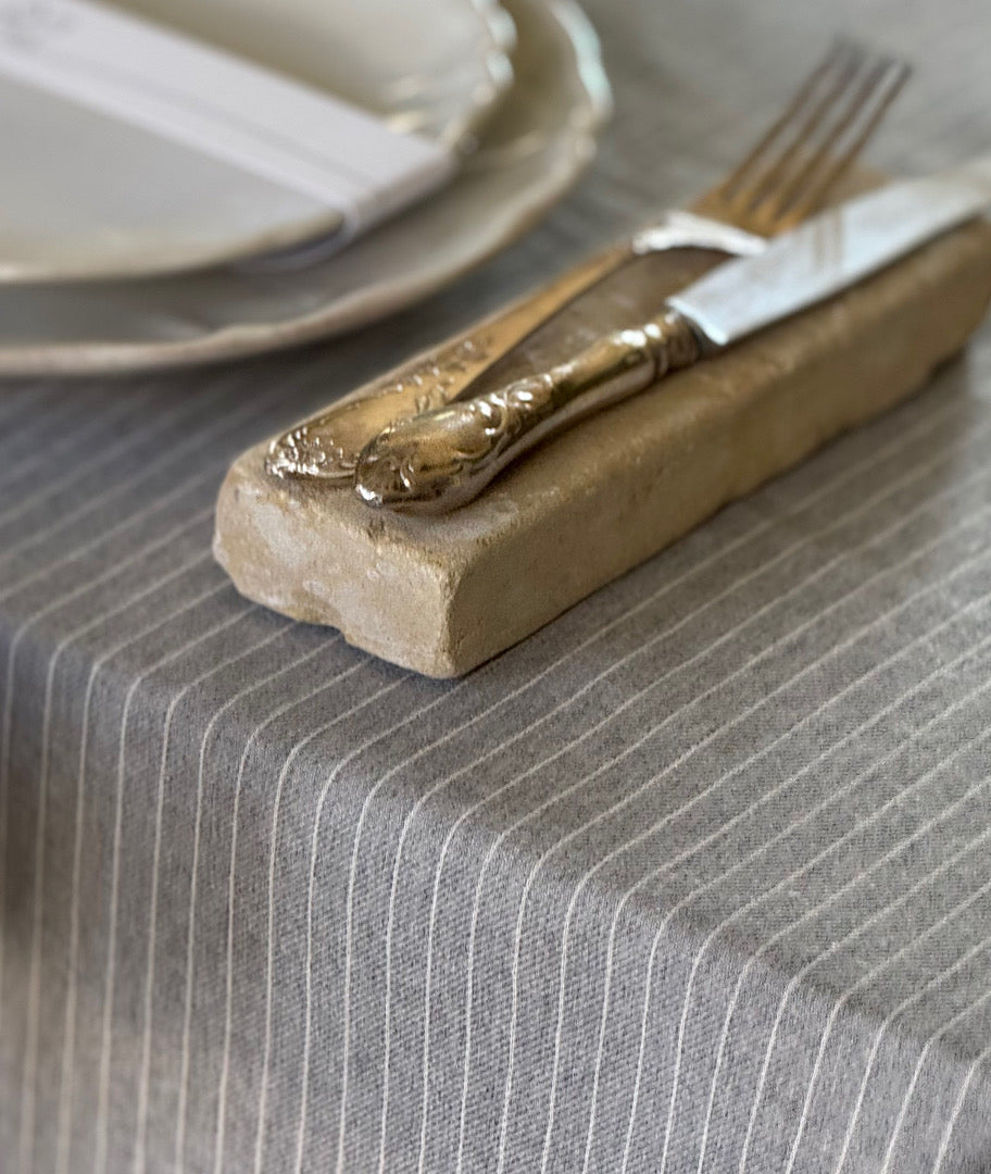 פשתן פסים אפור בהיר